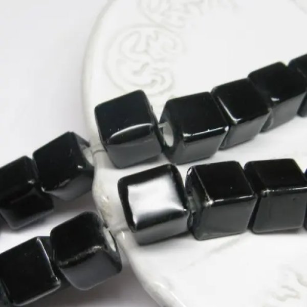 Porcelana kostka czarna 10mm