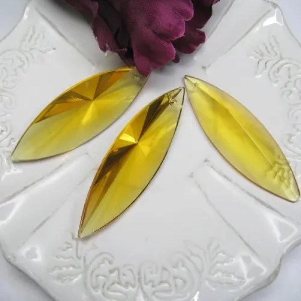 Kryształek żółty – szkło cięte – 68x21x10 mm