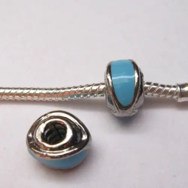 Metalowy element ozdobny - niebieska przekładka 13x10 mm