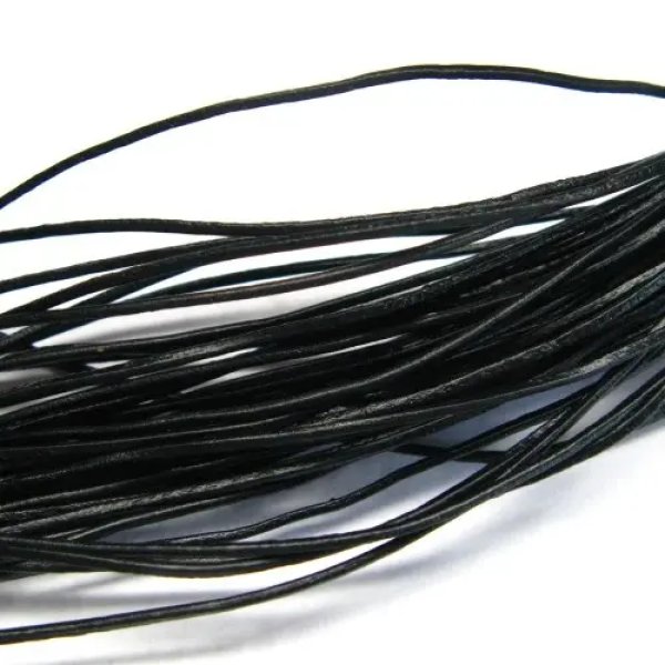 Rzemień skórzany-czarny 1mm/1 metr 