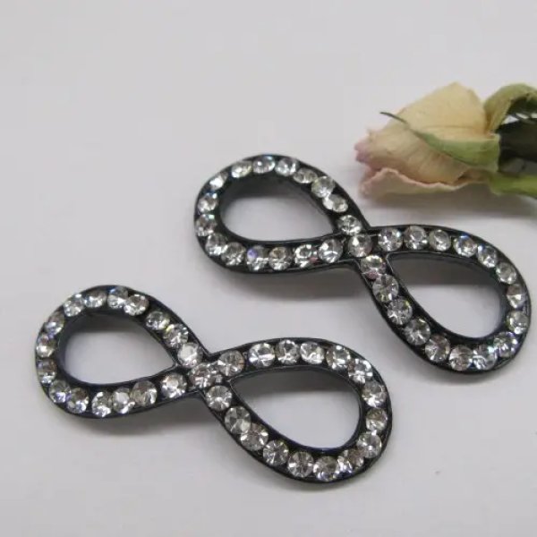 Metalowy element ozdobny z  kryształkiem - zawieszka nieskończoność 31x12 mm
