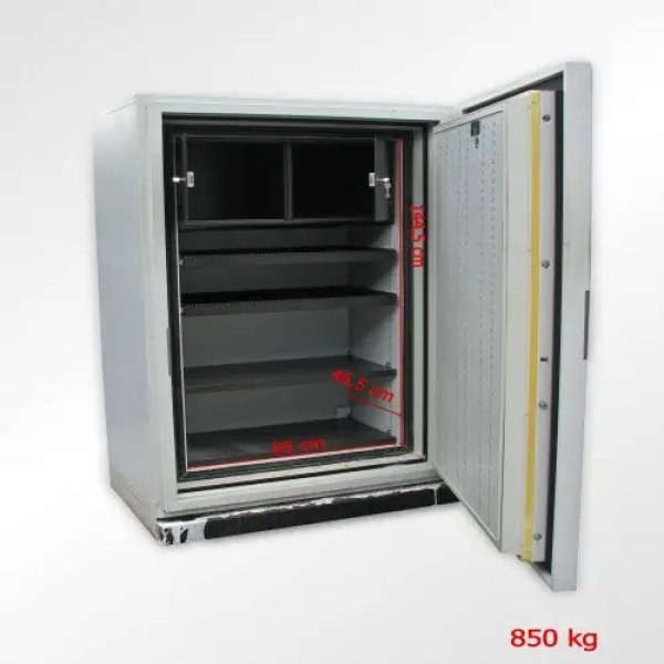 Sejf używany 185x117x48 cm – duży, ciężki sejf stalowy 850 kg