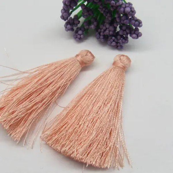 Zawieszka chwost łososiowy 45x4 mm – tekstylny element ozdobny do biżuterii