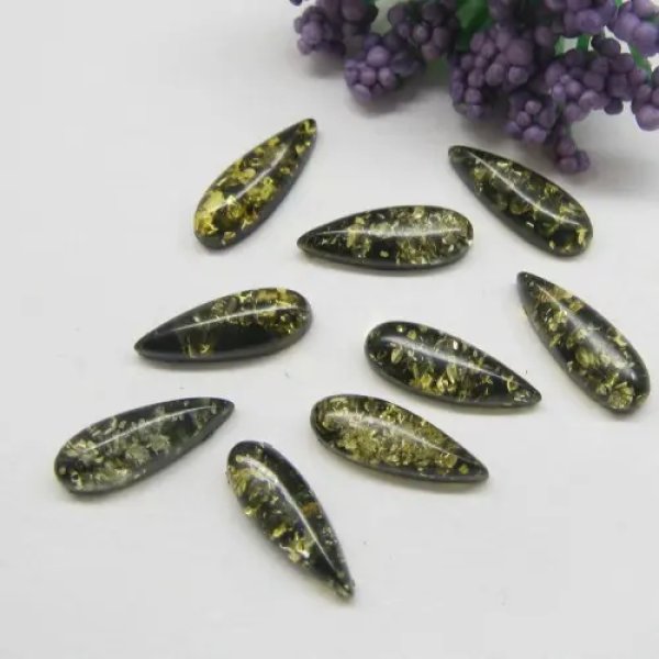 Zielony Bursztyn 14x5x3mm (sztuka)