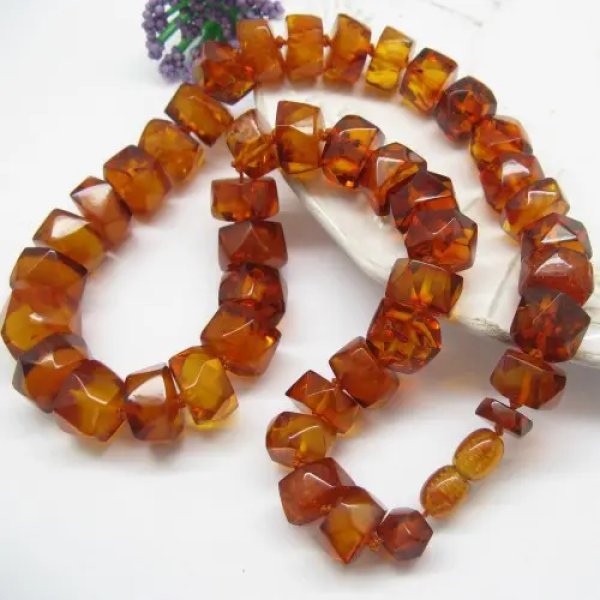 Koniakowy Bursztyn Fasetowany - korale
