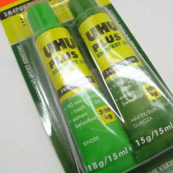 Klej UHU plus dwu-składnikowy.