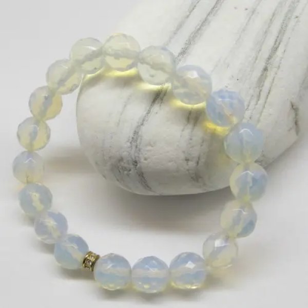 Opal Syntetyczny i elementy srebrne złocone - bransoleta