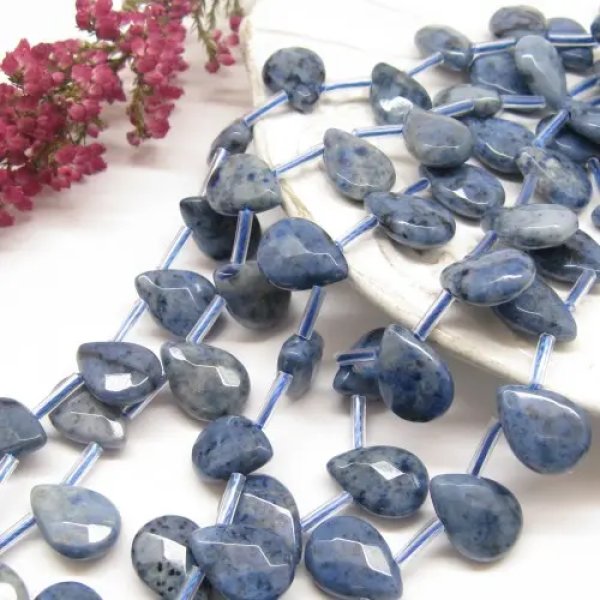 Dumortieryt Fasetowany łzy 14x10mm, jasny odcień (sztuka lub sznur)