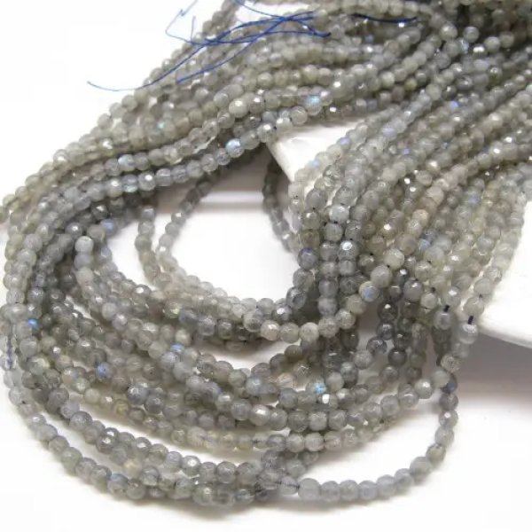Labradoryt Fasetowany kulki 3 mm (sznurek)