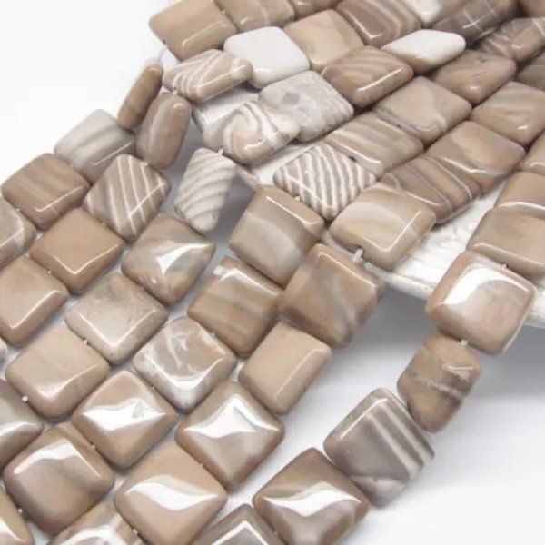 Krzemień Pasiasty kwadrat 14mm (sznurek)