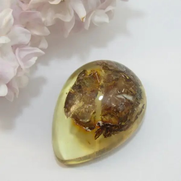 Bursztyn 31x23x13 mm łza