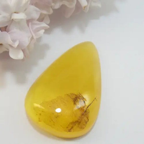 Bursztyn 38x25x11 mm łza