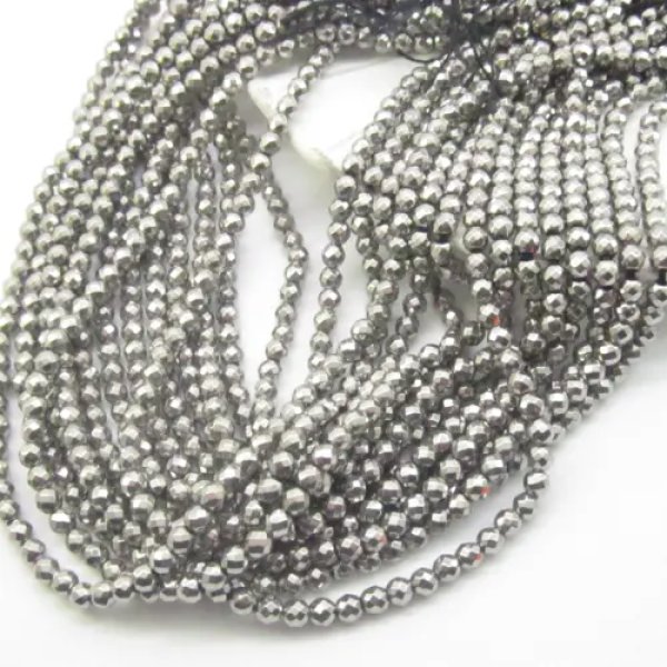 Hematyt srebrny fasetowany - kulki 4mm (sznurek)