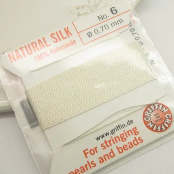Nici Jedwabne białe z igłą - 0,7mm/2 metry