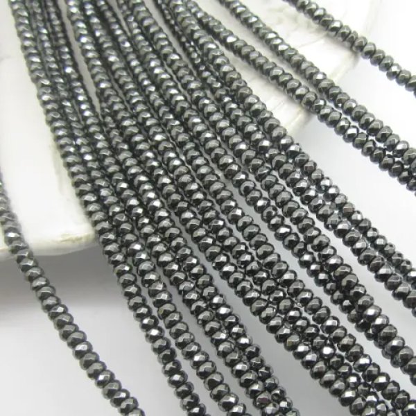 Hematyt grafitowy fasetowany - oponki 3x2mm (sznurek)