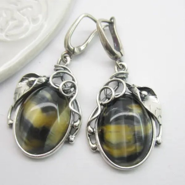 Tygrysie Oko w srebrze oksydowanym - kolczyki owale