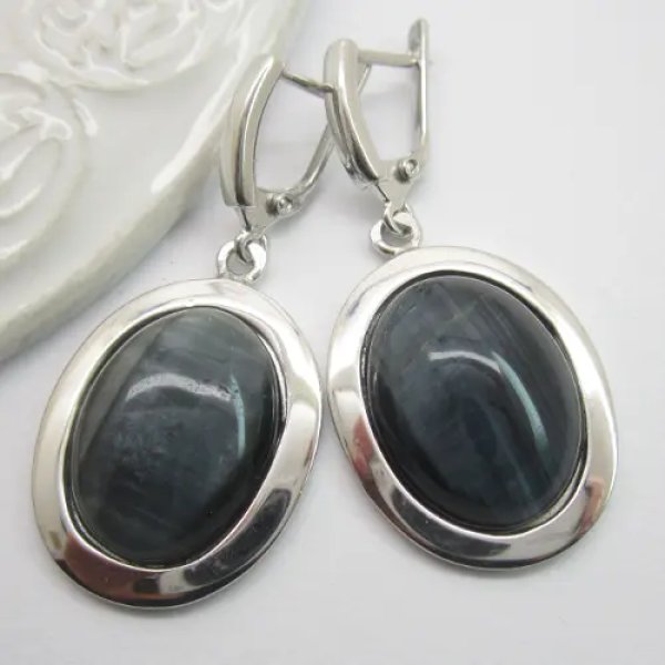 Sokole Oko w srebrze rodowanym - kolczyki owale