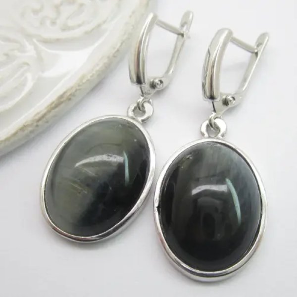 Sokole Oko w srebrze rodowanym - kolczyki owale