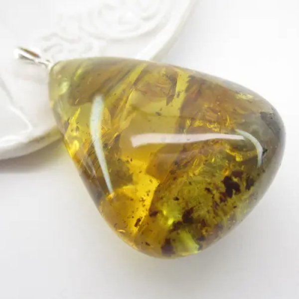 Bursztyn i srebro - zawieszka