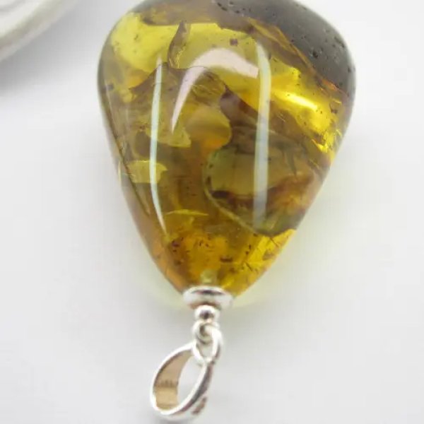 Bursztyn i srebro - zawieszka