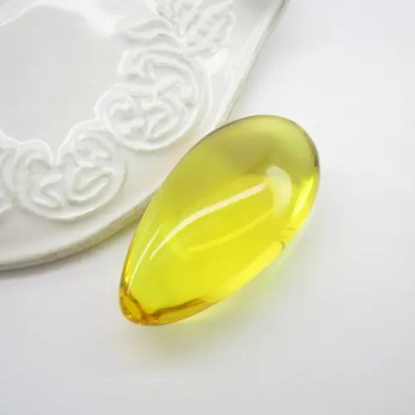 Bursztyn 45x24x15 mm kropla