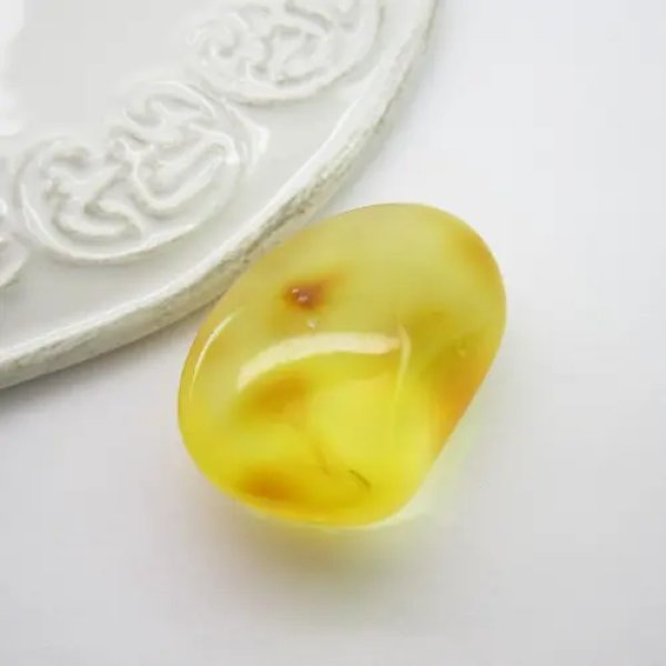 Bursztyn 30x20x12 mm