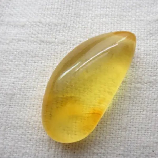 Bursztyn 39x19x11 mm