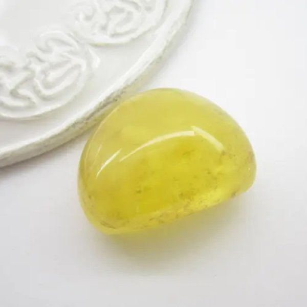 Bursztyn 28x24x14 mm