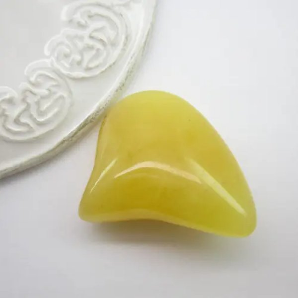 Mleczny Bursztyn 39x30x12 mm