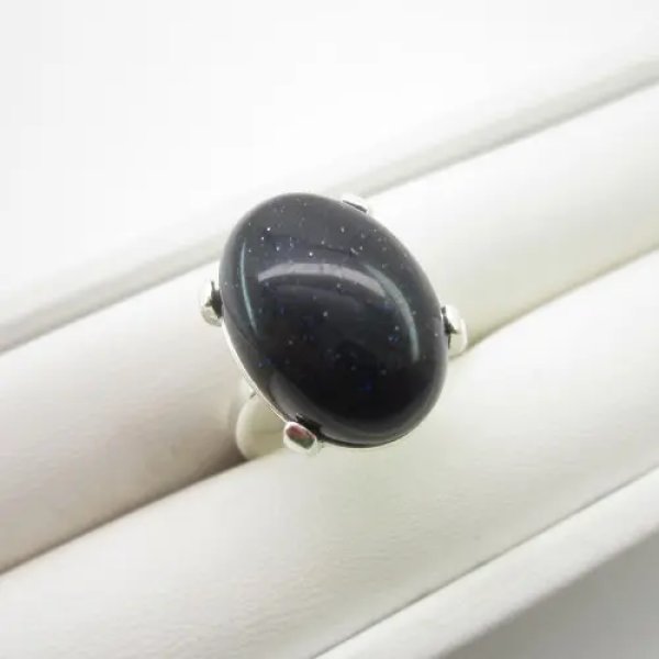 Noc Kairu w srebrze - pierścionek owal (Rozmiar Jubilerski 16)