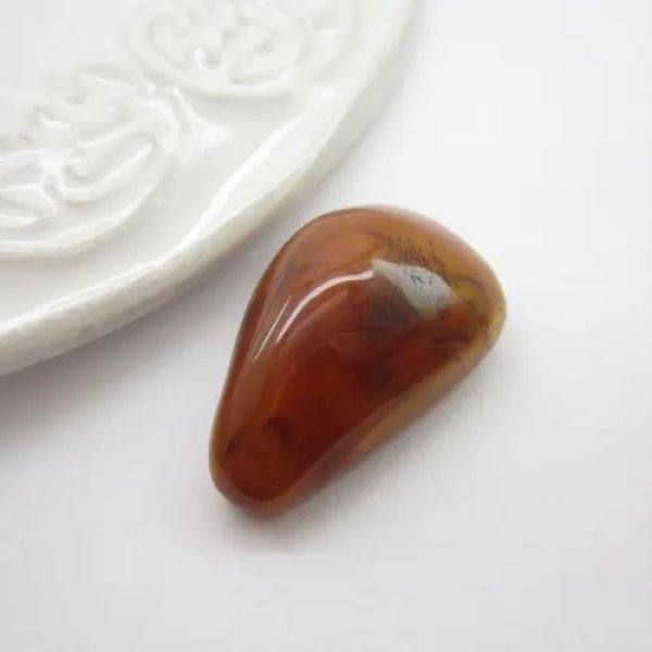 Koniakowy Bursztyn 25x17x9 mm łza