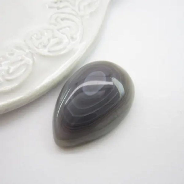 Agat Botswana łza 32x22x8mm