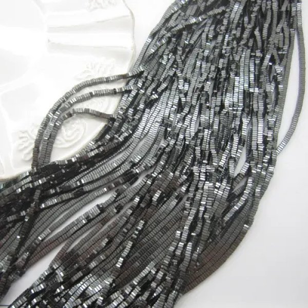Hematyt kwadrat 2x1mm (sznurek)