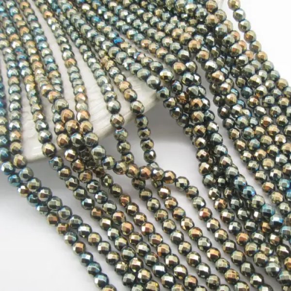 Hematyt złoto-niebiesko-zielony fasetowany 4mm kulki (sznurek)