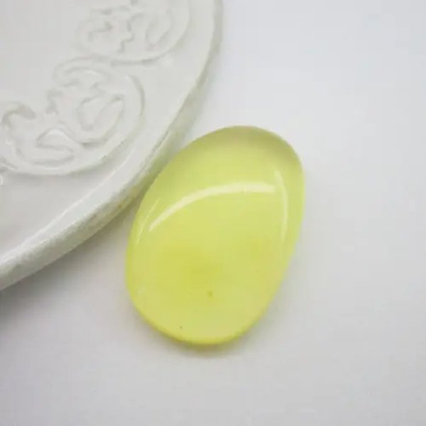 Mleczny Bursztyn owal 29x19x8mm