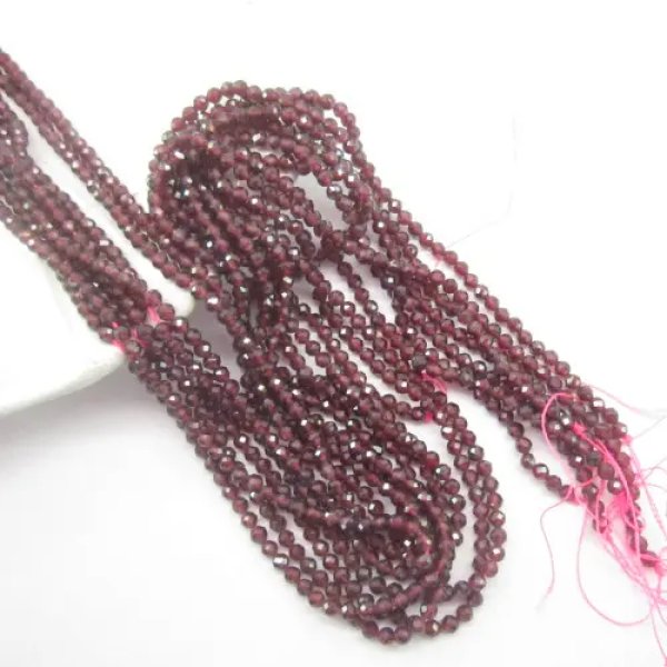 Granat fasetowany kulka 2,5mm (sznur)
