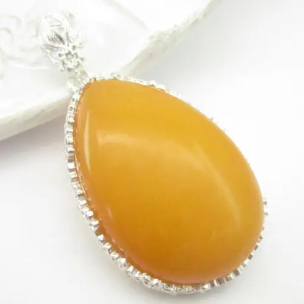 Mleczny Bursztyn i srebro - wisiorek łza