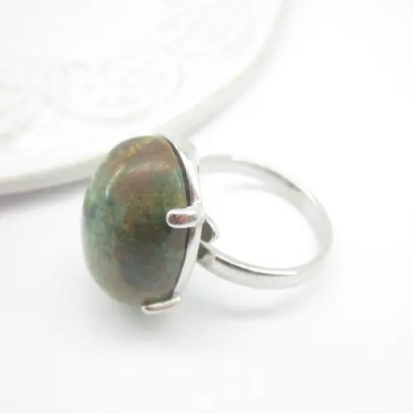 Azuryt w srebrze rodowanym - pierścionek owal