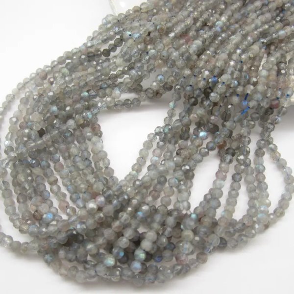 Labradoryt fasetowany kulka 3,3 mm (sznur)