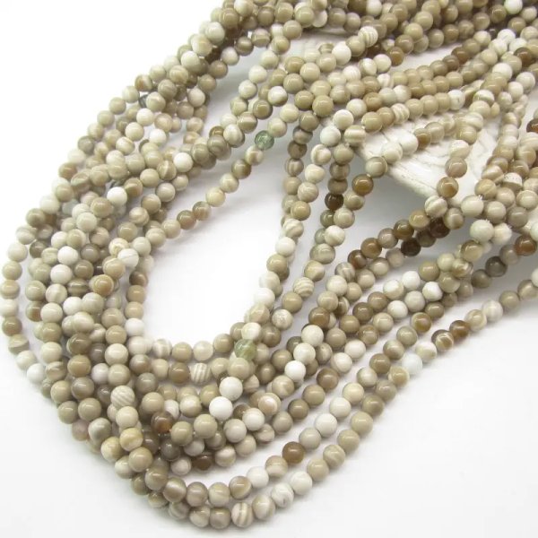 Krzemień Pasiasty kulka 4-4,3mm (sznurek)