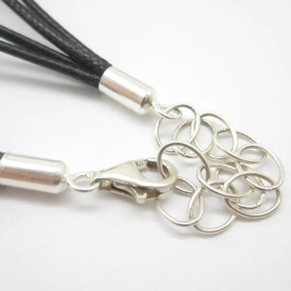 Krzemień Pasiasty, sznurek woskowany i srebro - naszyjnik