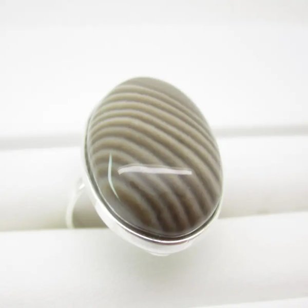 Krzemień Pasiasty w srebrze - pierścionek