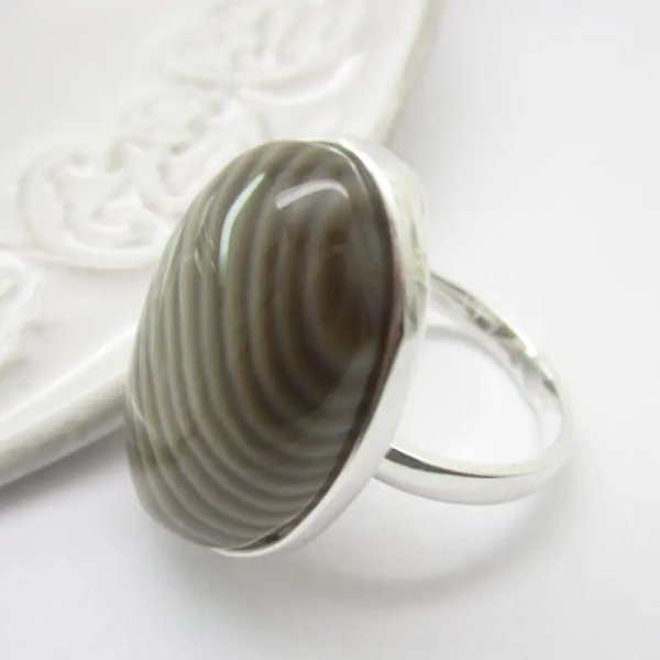 Krzemień Pasiasty w srebrze - pierścionek