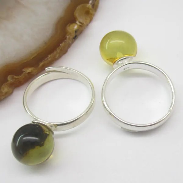 Bursztyn i srebro - pierścionek kulka (sztuka)