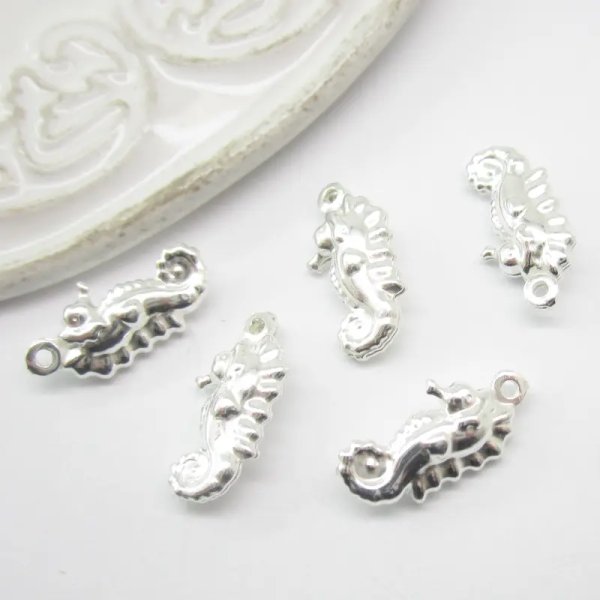 Srebro Ag - zawieszka konik morski 15x7mm