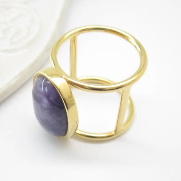 Czaroit i srebro złocone - pierścionek owal