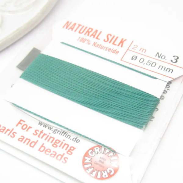 Nici Jedwabne zielone z igłą - 0,5mm/2 metry