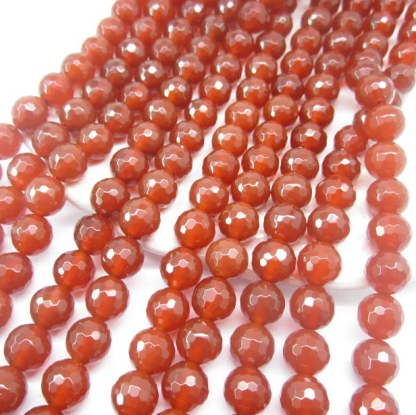 Onyks czerwony fasetowana kulka 8 mm – sznur ok. 38 cm