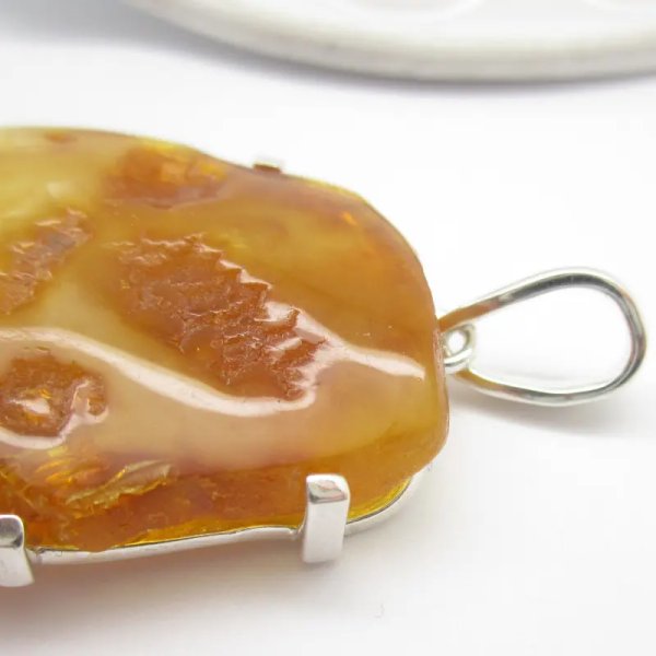Mleczny Bursztyn i srebro - zawieszka