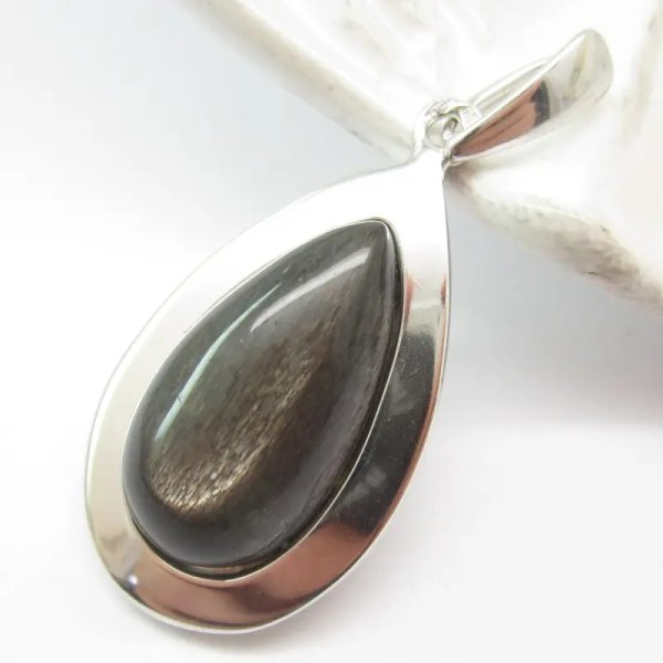 Kamień Słoneczny i srebro rodowane - wisiorek łezka
